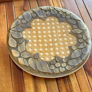 Vintage 70s Retro Trivet Lucite Acrylic Rattan Wicker Design Gifts, USA 8 Inch